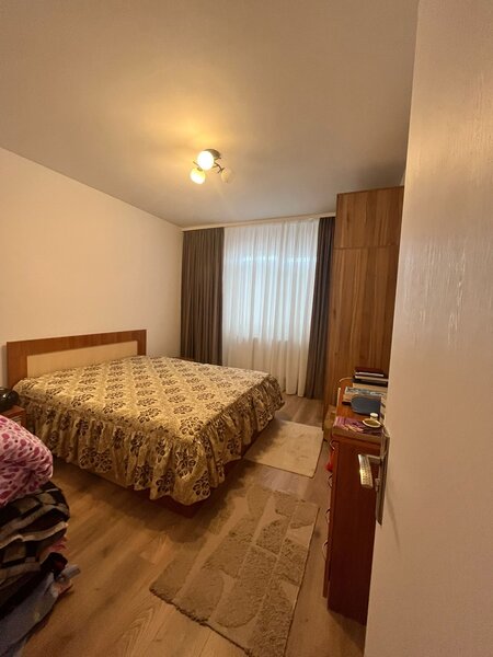 1 Decembrie 13 min. metrou, apartament 2 camere, mobilat/utilat.